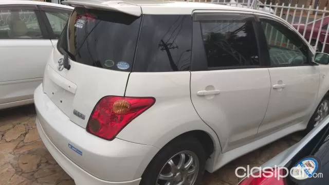 Toyota Ist 2003 - foto 2