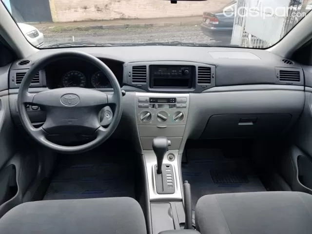 Toyota Corolla 2005 - foto 2
