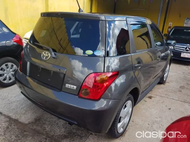 Toyota Ist 2005 - foto 3