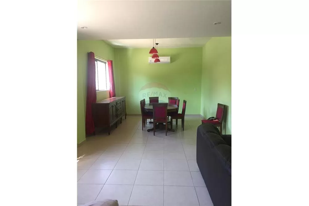 VENDO HERMOSA CASA EN VILLA AURELIA CAPITAN VILLAMAYOR 702 ESQ VICTOR HEYN — foto 2