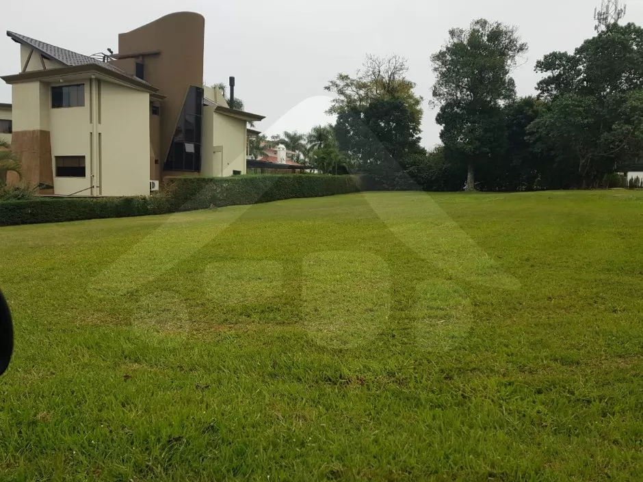 VENDO TERRENO DE 1400M2 EN ZONA PARANÁ COUNTRY CLUB — foto 2