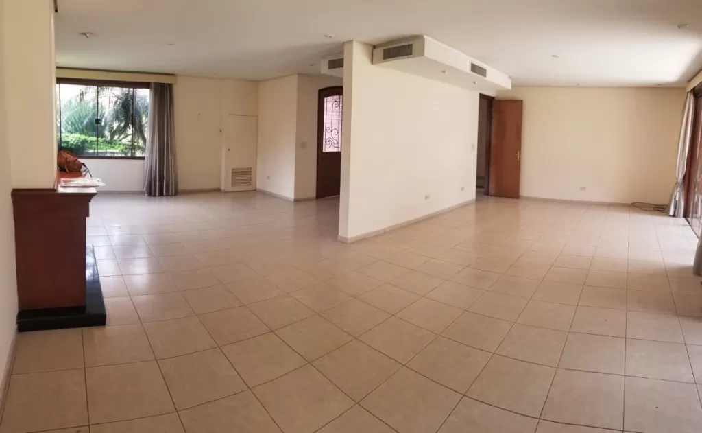 OFERTA HERMOSA CASA CON PISCINA EN BARRIO SAN JORGE YCUA SATI 390m2 — foto 3