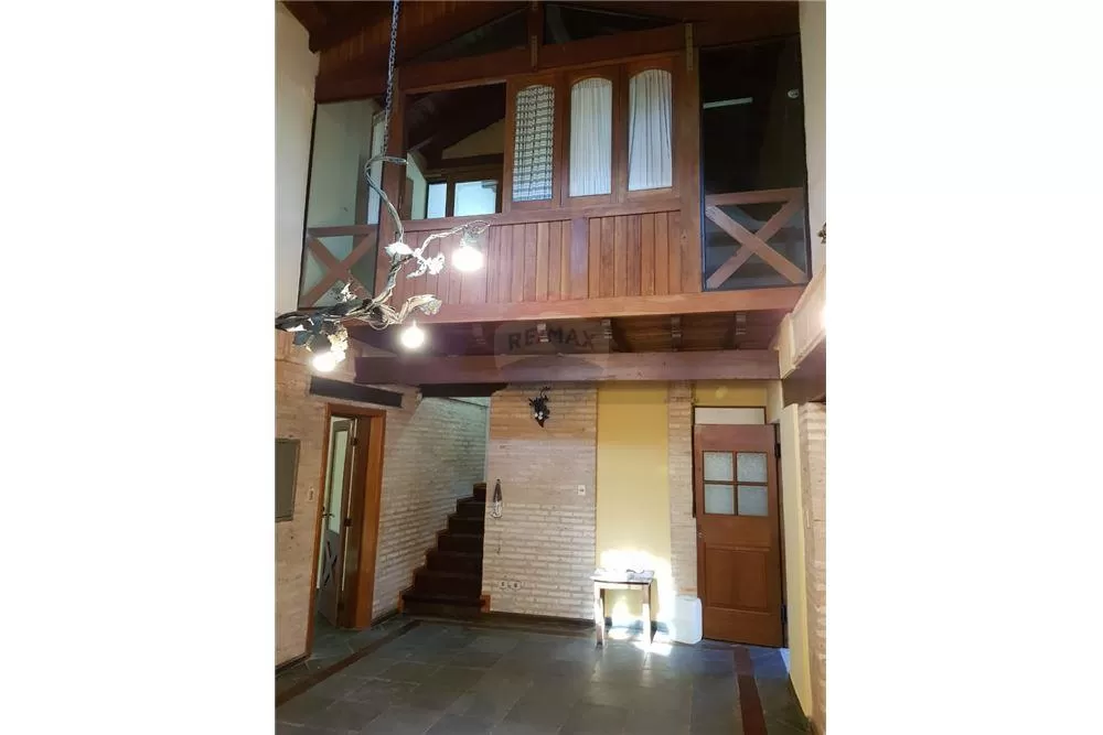 VENDO RESIDENCIA A PASOS DE AV. LAGUNA GRANDE 315,000 USD — foto 3