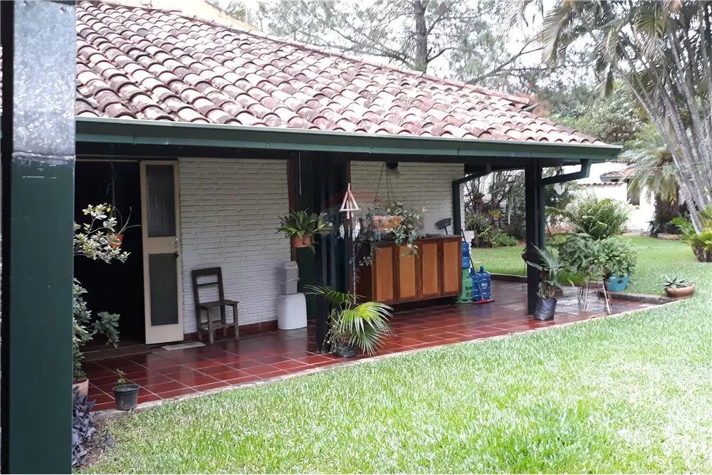 VENDO CASA EN LOS LAURELES, 972 M2 — foto 2