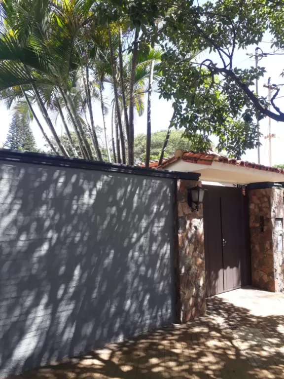 VENDO HERMOSA CASA EN ASUNCION BARRIO EL DORADO COD 2088 — foto 2
