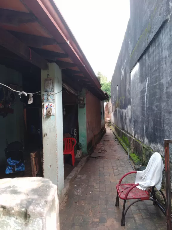 Oferto casa antigua con terreno de 750m2, zona laguna de Itá — foto 2