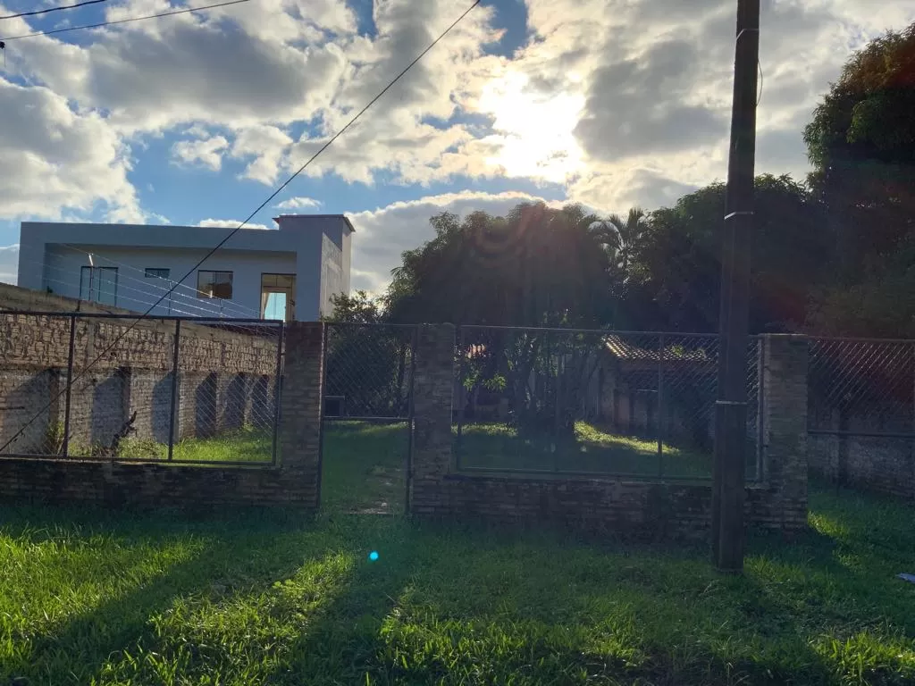 Chalet de dos habitaciones en amplio terrenno ubicado en luque zona villa adela de 360 m2 — foto 2