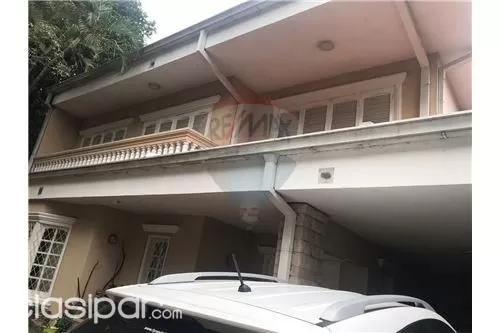 VENDO RESIDENCIA ZONA LOS LAURELES — foto 2