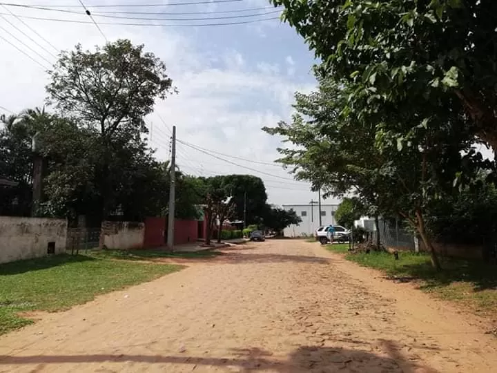 Vendo hermoso terreno en esquina en Mariano Roque Alonso, Barrio María Auxiliadora — foto 3