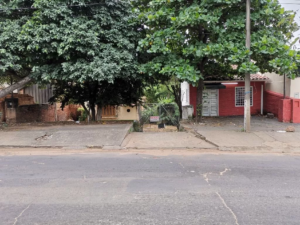 Vendo casa sobre Avda Felix Bogado 720m2 — foto 2