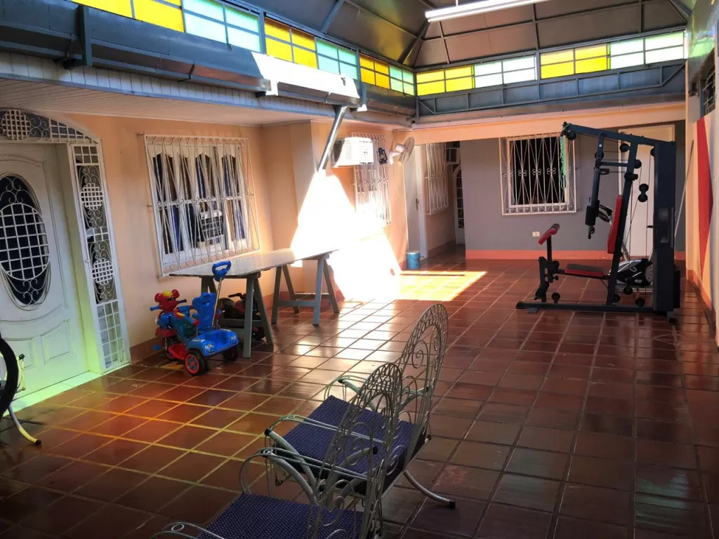 Vendo casa en el Área 6, Hernandarias - Super Equipada! — foto 3