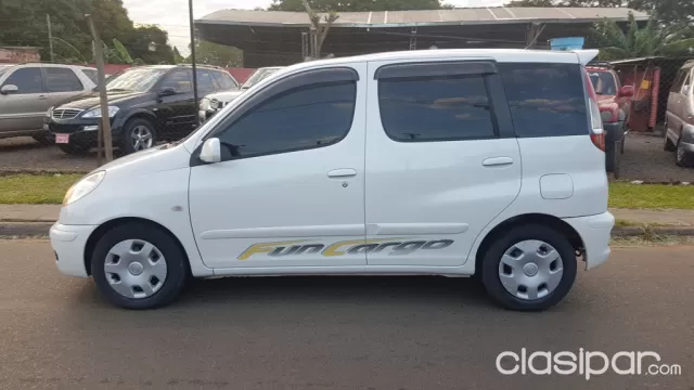 Toyota Funcargo 2003 — foto 5