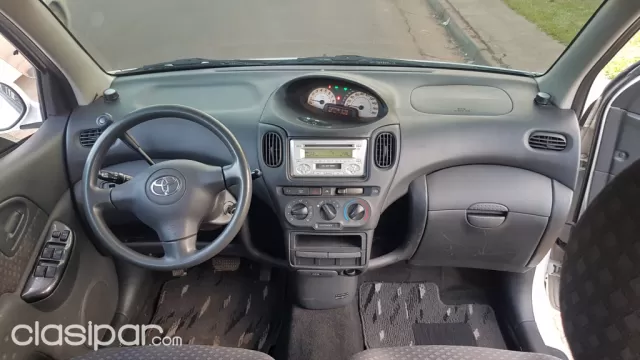 Toyota Funcargo 2003 — foto 6