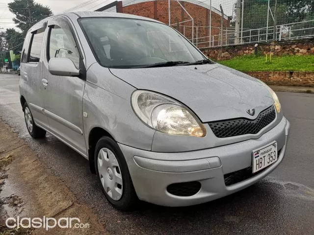 Toyota Funcargo 2003 - foto 2