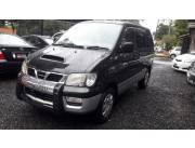 TOYOTA NOAH FULL - COLOR NEGRO PARA 8 PASAJEROS - REC. IMPORTADO