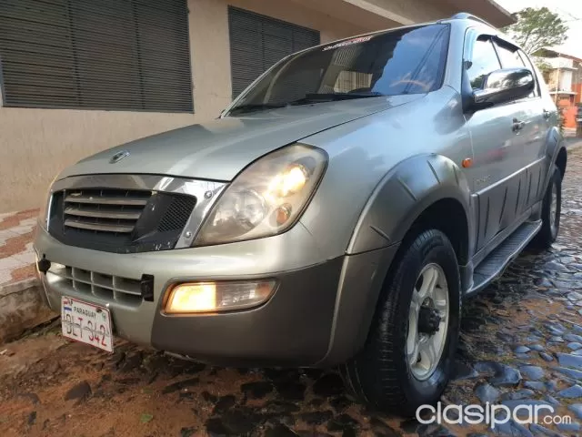Ssangyong Rexton 2004 - foto 2
