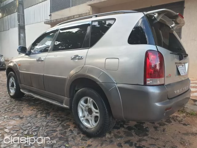 Ssangyong Rexton 2004 — foto 4
