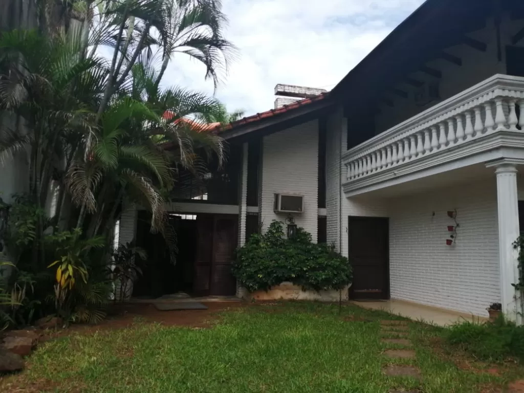 Vendo casa zona shoppnig villa morra — foto 3