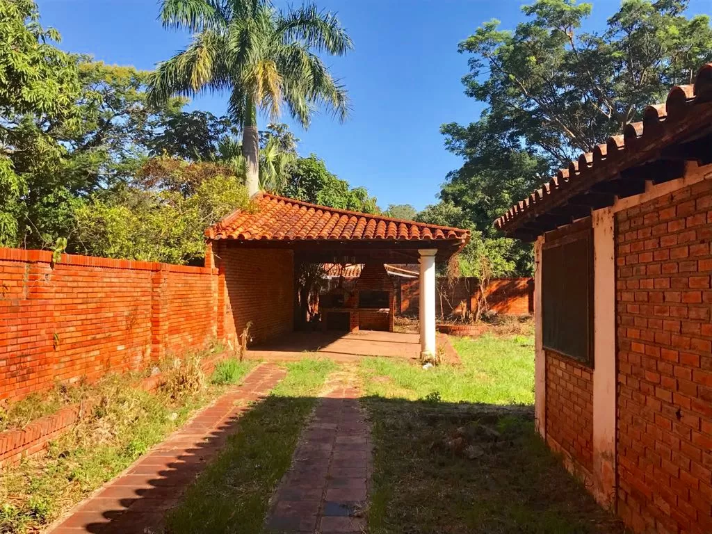 Casa En Aregua, Zona Centro, 5 Dormitorios, 4 Baños — foto 2