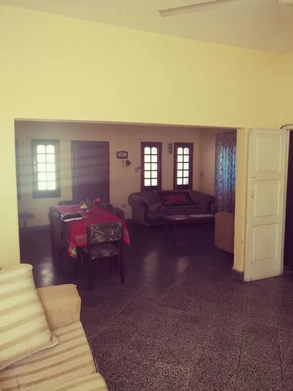 Vendo casa en Barrio Tacumbú - Sobre calle Marconi — foto 2