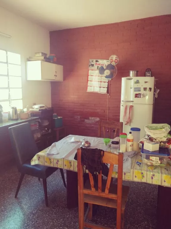 Vendo casa en Barrio Tacumbú - Sobre calle Marconi — foto 3