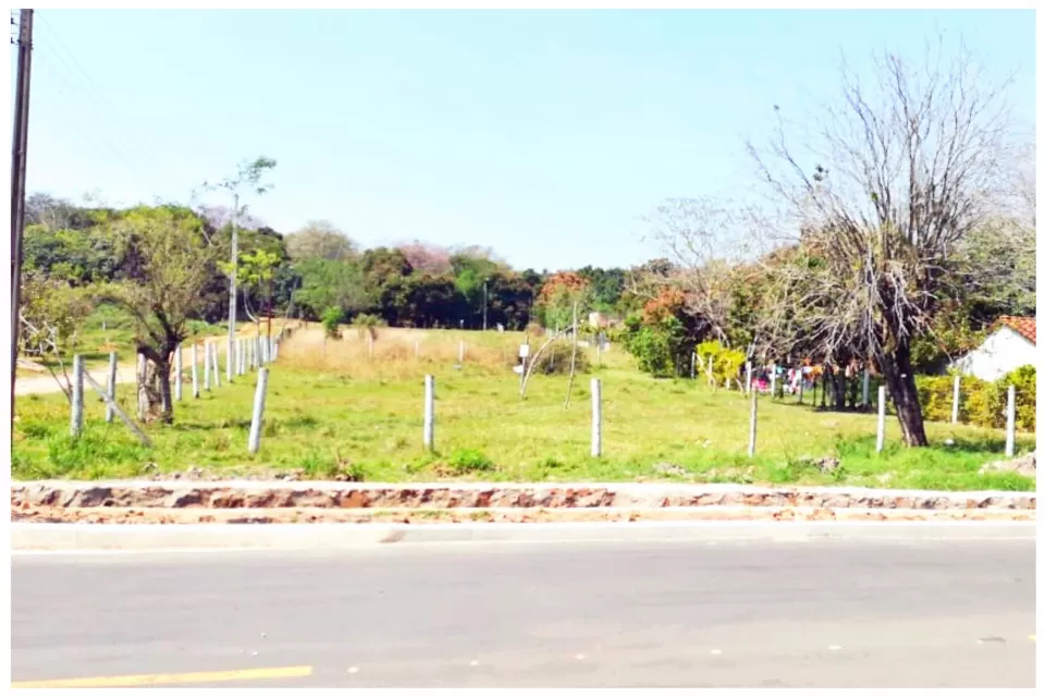 OFERTA!!! 300 MILLONES!!! Terreno de Gran Dimensión en Ykua Karanday - Luque!! — foto 3