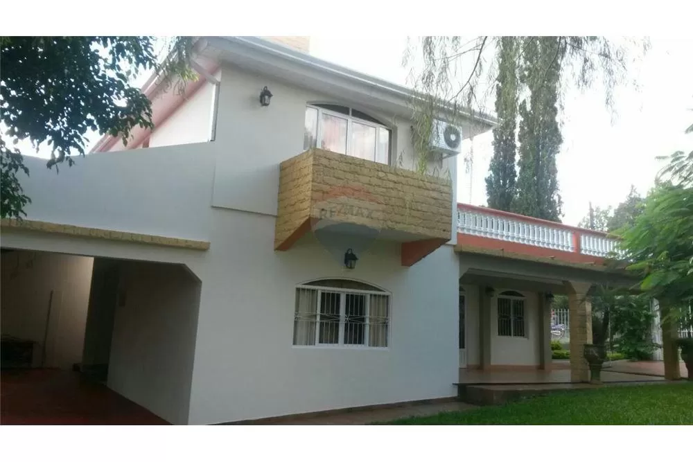 PRECIOSA RESIDENCIA EN VENTA EN MARIA AUXILIADORA - TOMAS ROMERO PEREIRA — foto 3