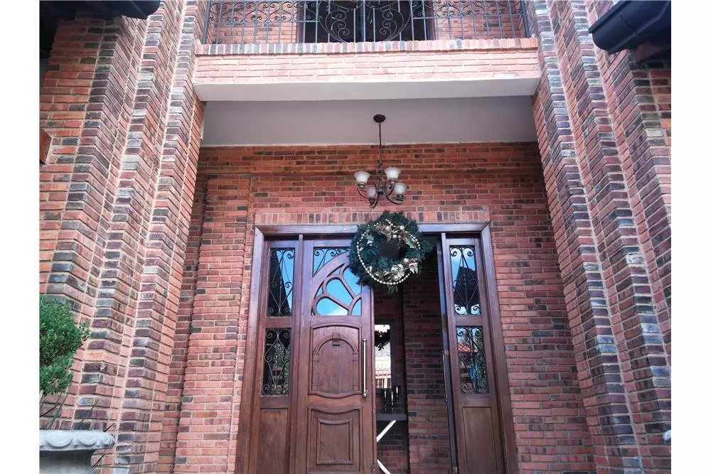 Hermosa Residencia a la venta 550,000 USD — foto 2