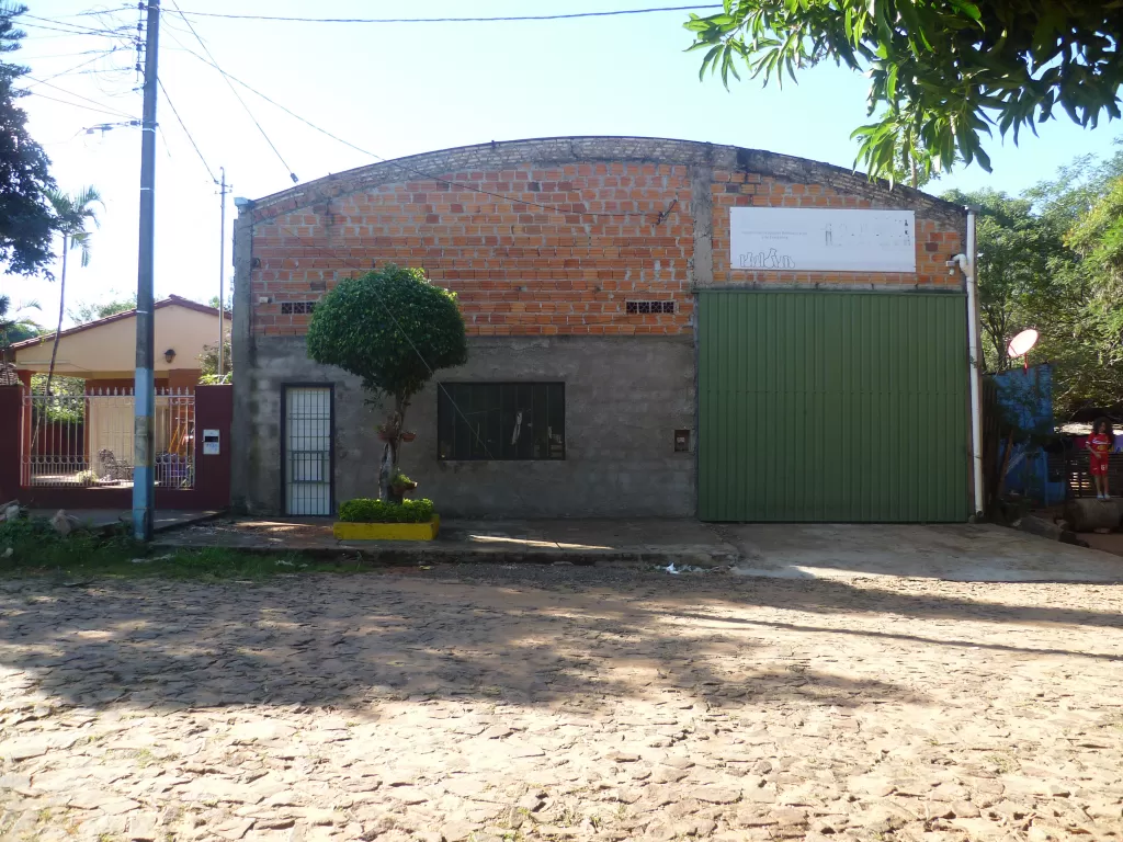 DEPOSITO CON OFICINA, BAÑO, AIRE ACONDICIONADO (360 MT2) — foto 3