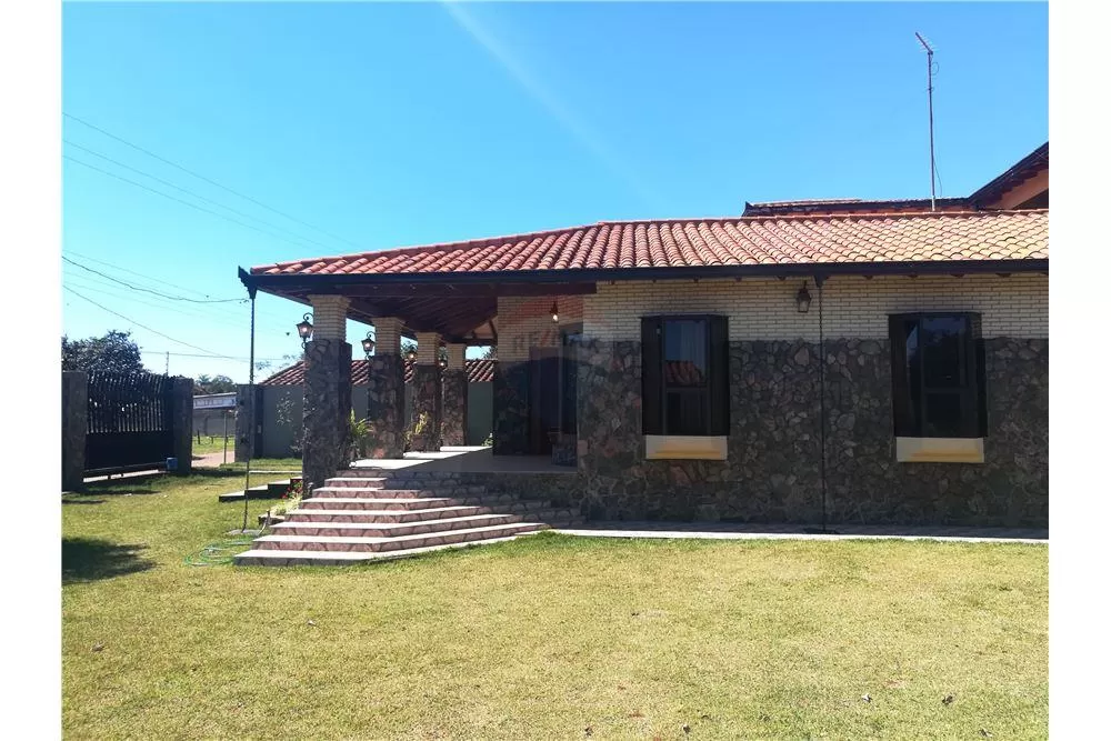 Vendo Hermosa Casa en J. Augusto Saldívar 140,000 USD — foto 3