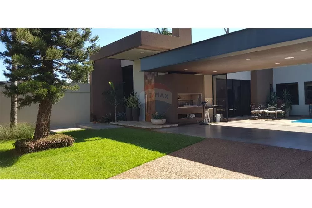 Casa moderna en Encarnacion 250,000 USD — foto 3
