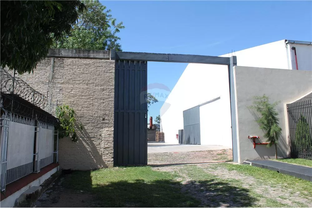 Tinglado de 1,900 m2 + patio 900 m2 en complejo. 8,600 USD [Mensual] — foto 3