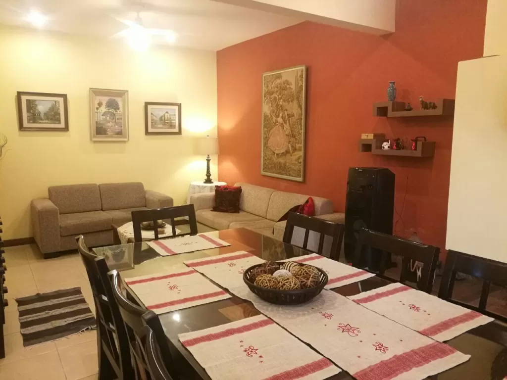 Vendo Casa. Lambare. 3 Habitaciones en Suite. Zona Supermercado El Pueblo. — foto 2