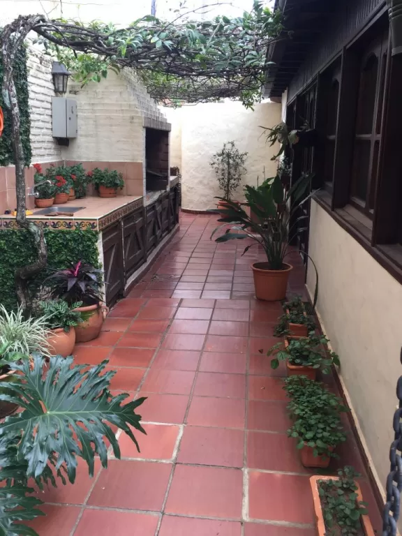 VENDO RESIDENCIA EN VILLA AURELIA — foto 3