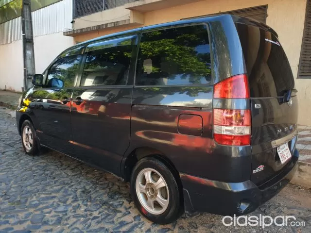 Toyota Noah 2003 — foto 5
