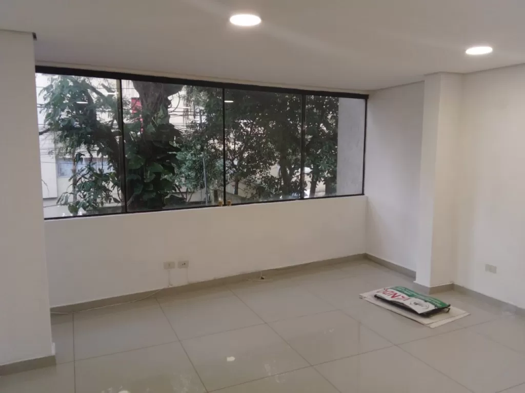 Departamento para Oficina Zona Club olimpia — foto 2