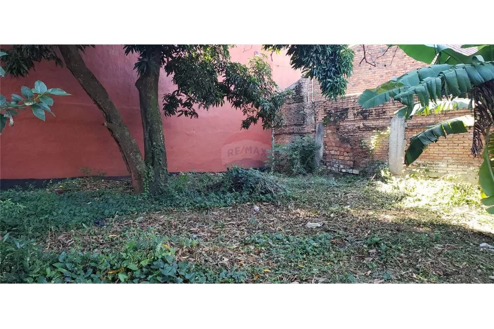 VENDO TERRENO EN BARRIO DISTINGUIDO DE ASUNCIÓN!! — foto 2