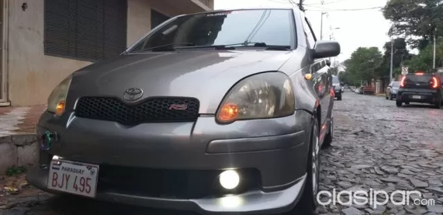 Toyota Vitz 2003 - foto 2