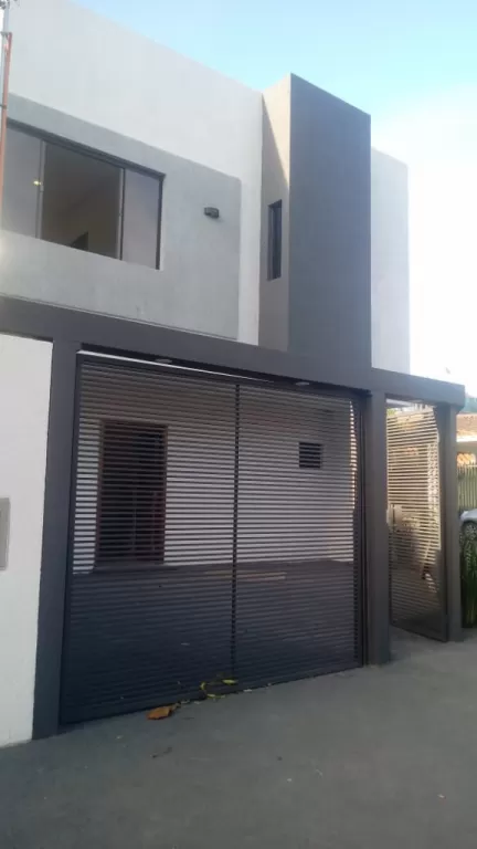 VENDO DUPLEX SOBRE SEGUNDA PLENO CENTRO — foto 3