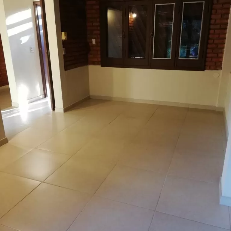 VENDO EN LAMBARE 4 TERRENOS CON CASA — foto 2