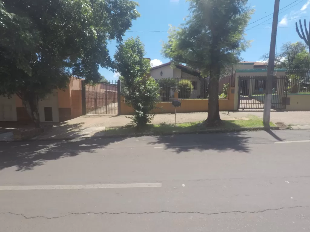 Vendo Casa, 4 dormitorios, cochera, semiamoblado, a pasos de Playa San José. — foto 3