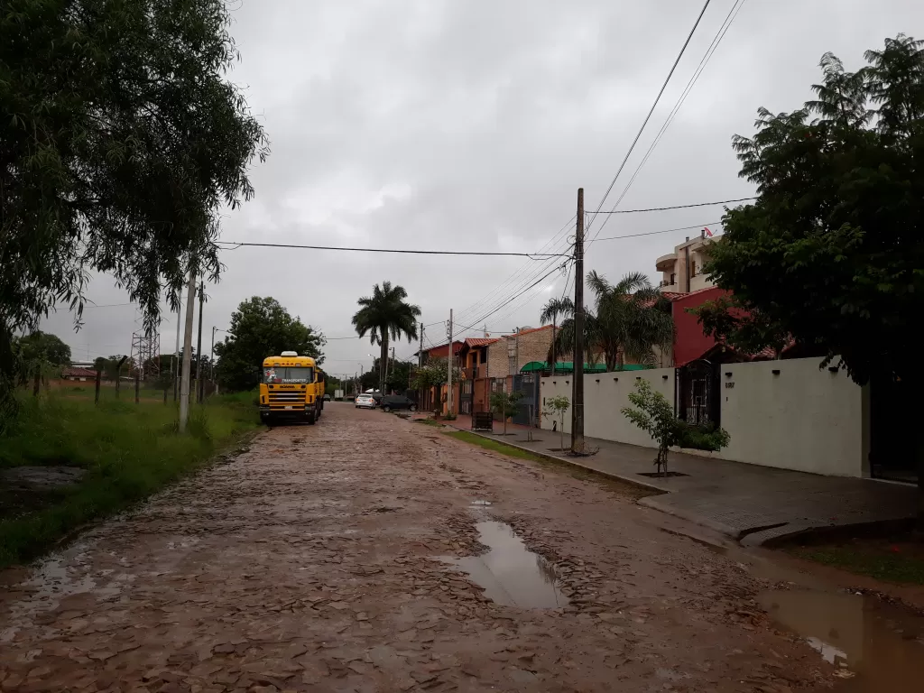 Vendo Terreno con Deposito y Oficinas en Loma Pyta — foto 3