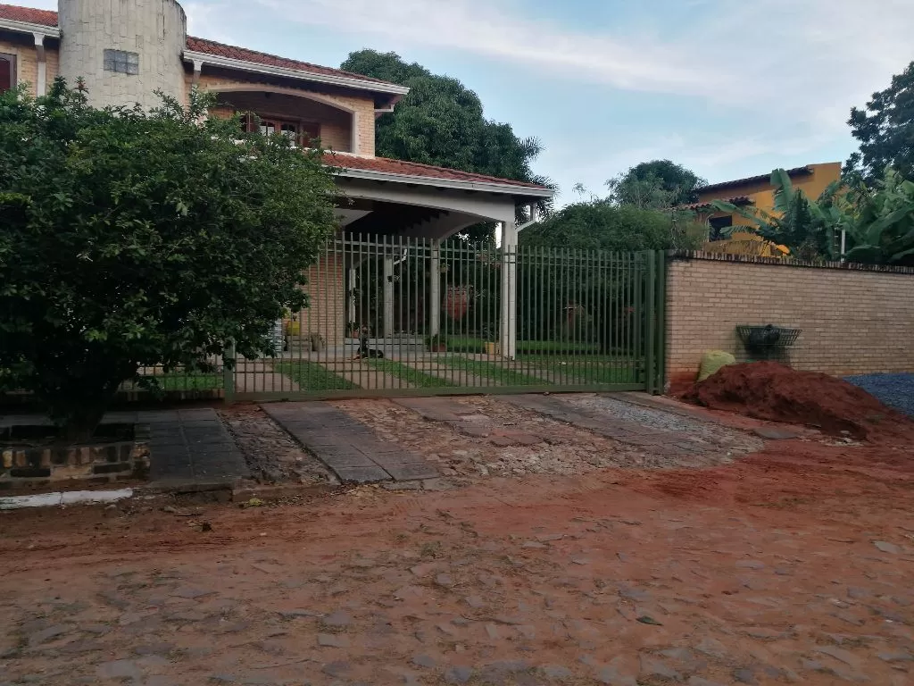 Fdo znorte! 370m2 construido! OFERTA — foto 2