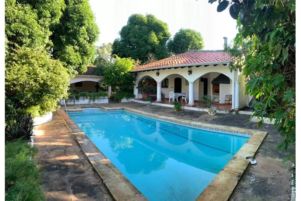 VENDO IMPORTANTE RESIDENCIA EN YCUA SATI 1,000,000 USD — foto 3