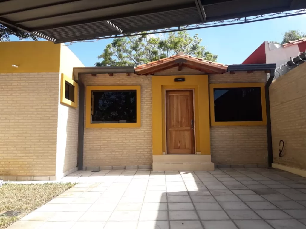 VENDO DUPLEX A ESTRENAR EN LAMBARE — foto 2