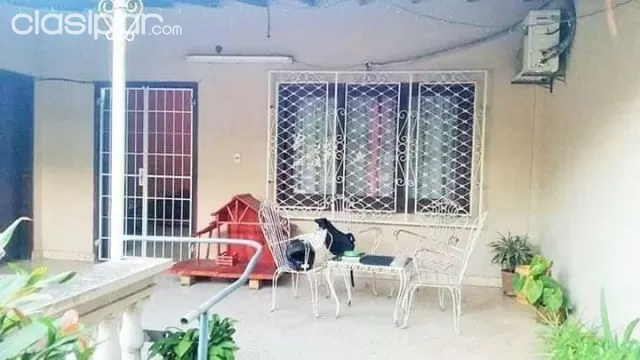 REMATO casa en 685.000.0000 Gs sobre calle asfaltada en BARRIO RECOLETA — foto 3