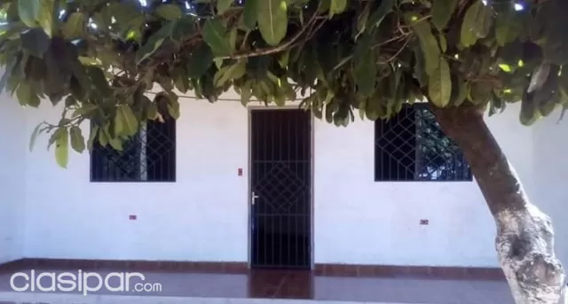 Vendo casa nuevita en Ñemby, a la entrada del casco urbano. a 700m del Acceso Sur y media — foto 2