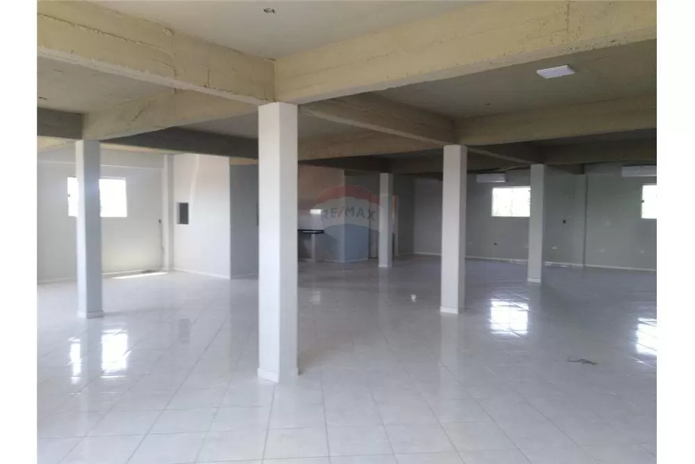 EDIFICIO CON RENTABILIDAD EN SAN LORENZO 750,000 USD — foto 2