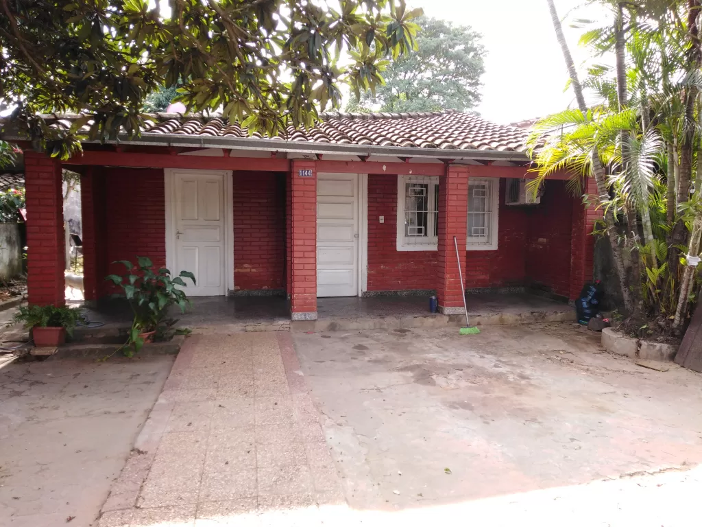 Vendo casa en Asunción, barrio Carlos Antonio López — foto 3