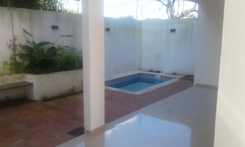 Alquilo fino dúplex zona conmebol Luque — foto 2
